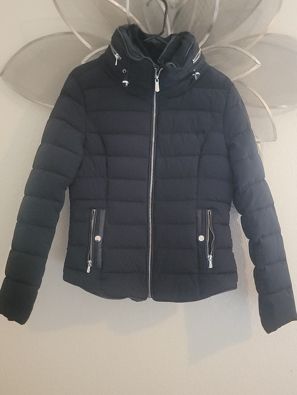 Women's Black Quilted Puffer Jacket